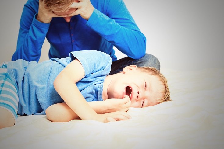 En ocasiones quizás te veas forzado a alzar la voz porque tu hijo estará gritando en exceso
