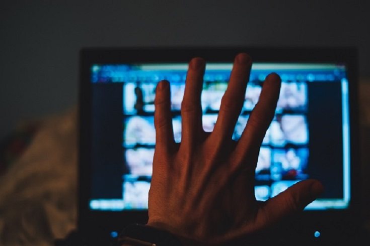Los maestros de educación sexual se ponen nerviosos cuando hablan con sus estudiantes sobre pornografía